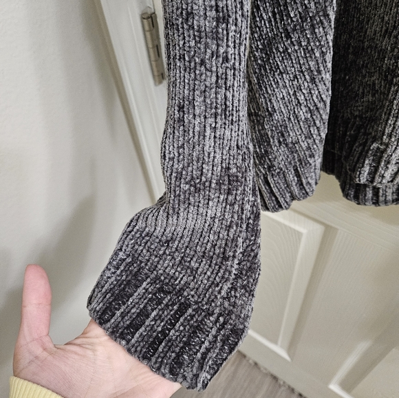 Aerie Chenille Shine Gray Knit Sweater (size S) - Picture 4 of 6
